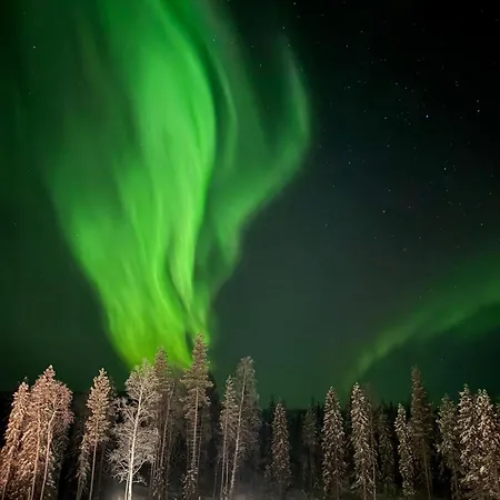 Silencius With Private Jacuzzi روفانييمي