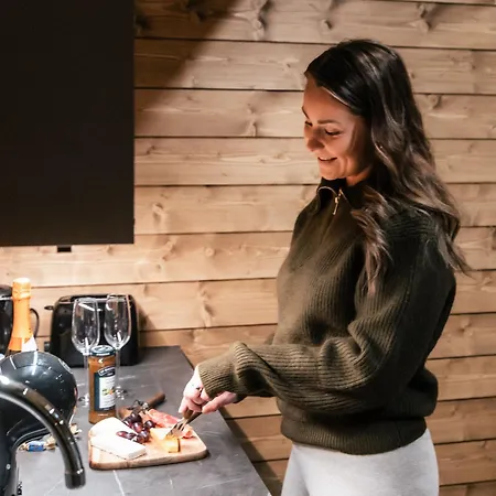 Lägenhet Silencius With Private Jacuzzi